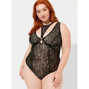 NWT Torrid Lacy Bondage Thong Bodysuit w/ Neck Harness Size 4 / 26 Plus
